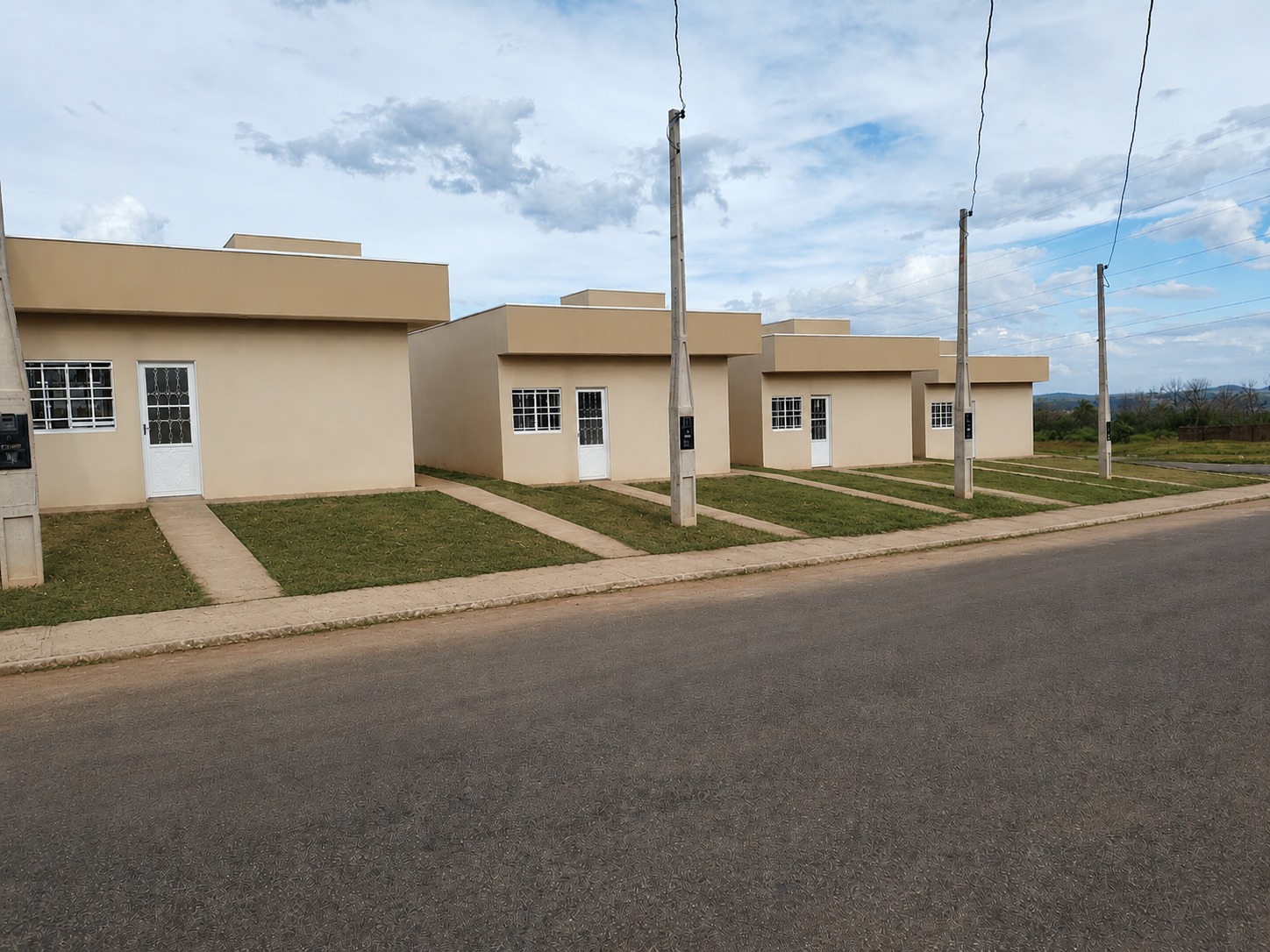Jatobá I — fileira de casas entregues